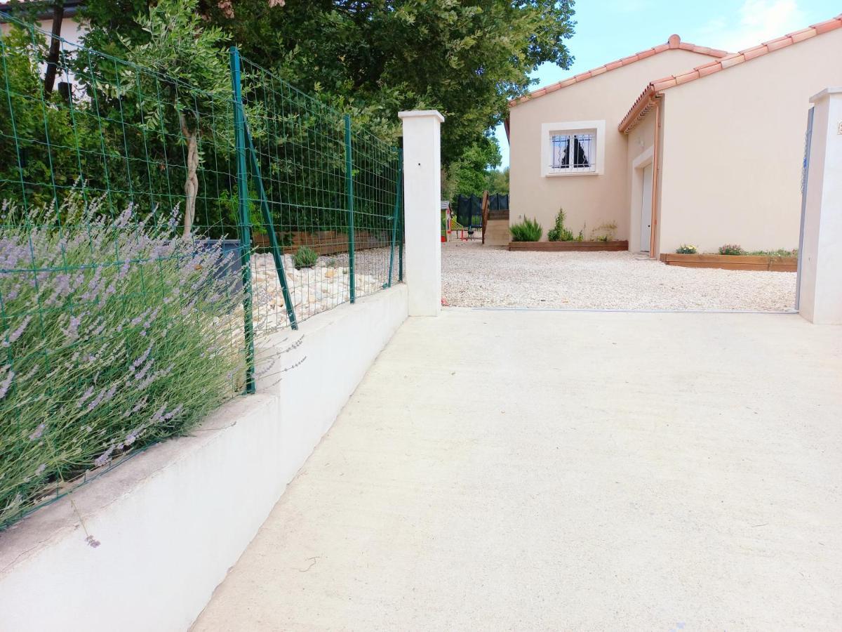 Charmante villa dans un village paisible aux portes d'Uzès et des Cévennes Saint-Hippolyte-de-Caton Exterior foto